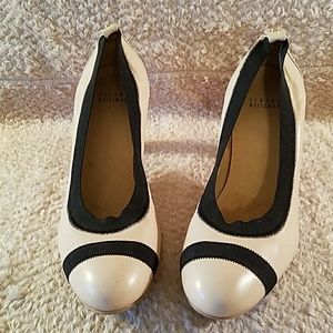Stuart Weitzman Beige with Navy Trim Pumps